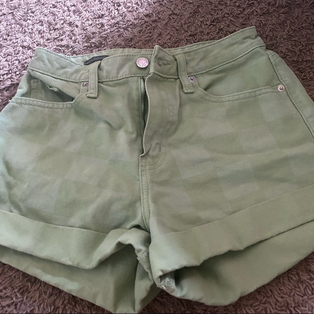 Cute light green shorts